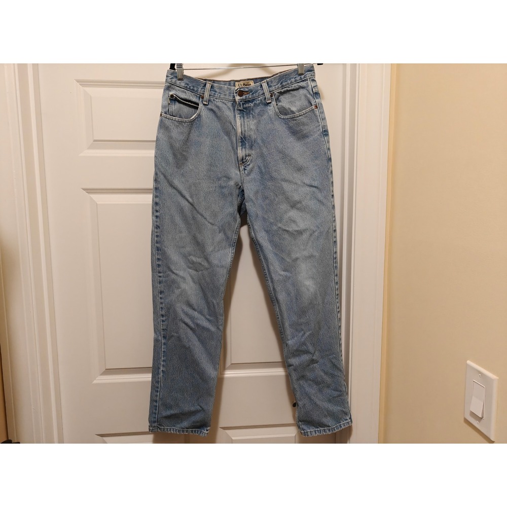 LL Bean Mens Natural Fit Straight Leg Light Wash Denim Jeans 34x32‎ 104731 Blue